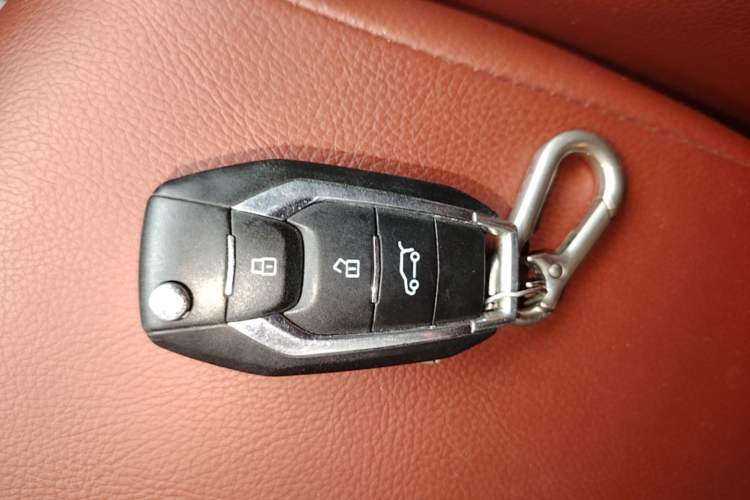 Used SAIC MAXUS G50 2023 1.5T Manual Comfort A Interior 1