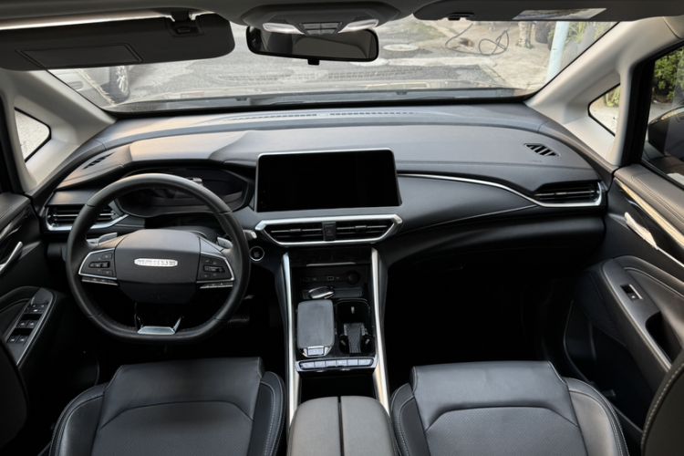 Used SAIC MAXUS G50 2023 PLUS 1.5T Happiness-Recommended Automatic Escort Edition Interior 1