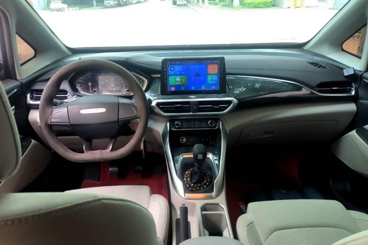 Used SAIC MAXUS G50 2023 1.5T Manual Comfort A Interior 1