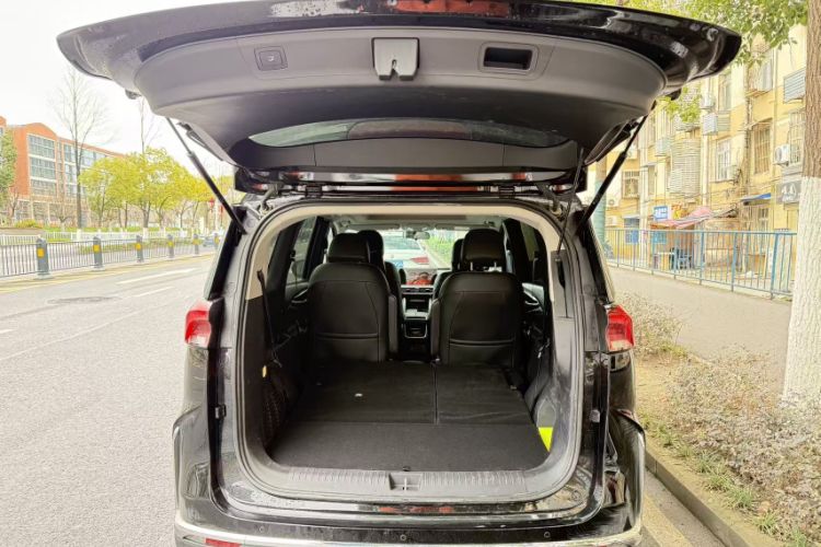 Used SAIC MAXUS G50 2023 PLUS 1.5T Automatic Escort Edition Interior 4
