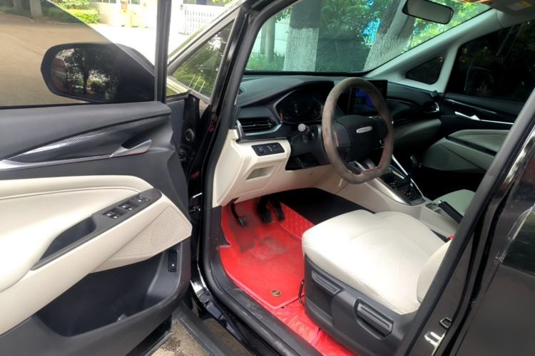 Used SAIC MAXUS G50 2023 1.5T Manual Comfort A Interior 5