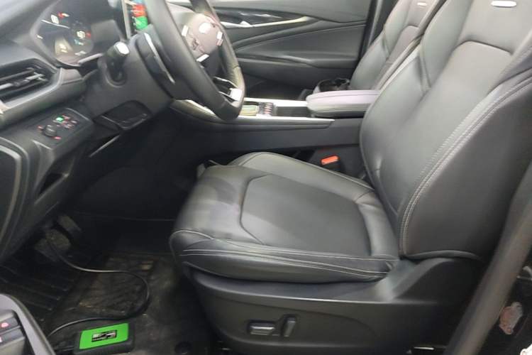 Used SAIC MAXUS G50 2023 PLUS 1.5T Happiness-Recommended Automatic Escort Edition Left Front Seat