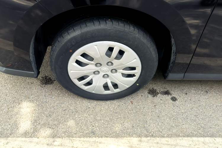 Used SAIC MAXUS G50 2023 1.5T Manual Comfort A Left Front Wheel Hub