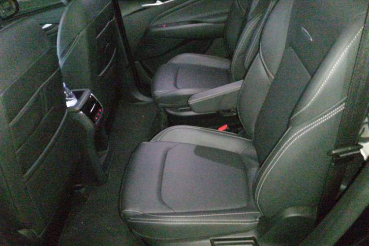 Used SAIC MAXUS G50 2023 PLUS 1.5T Happiness-Recommended Automatic Cruise Version Left Rear Seat
