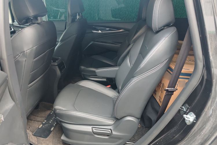 Used SAIC MAXUS G50 2023 PLUS 1.5T Happiness-Recommended Automatic Start Edition Left Rear Seat