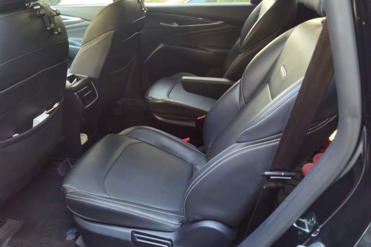 Used SAIC MAXUS G50 2023 PLUS 1.5T Automatic Cruise Version Left Rear Seat