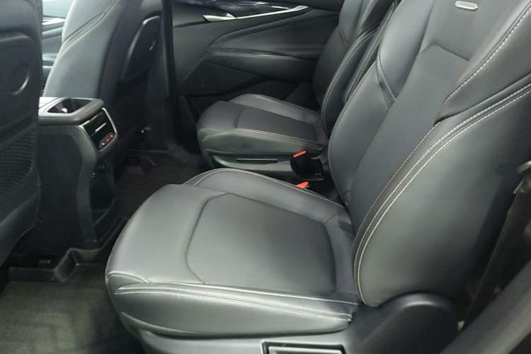 Used SAIC MAXUS G50 2023 PLUS 1.5T Happiness-Recommended Automatic Escort Edition Left Rear Seat
