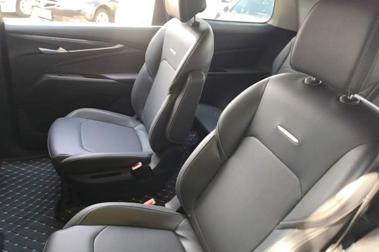 Used SAIC MAXUS G50 2023 1.5T Manual Comfort B Trim Left Rear Seat