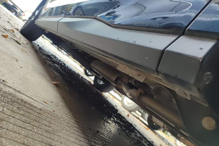 Used SAIC MAXUS G50 2023 PLUS 1.5T Happiness-Recommended Automatic Start Edition Left Side Sill