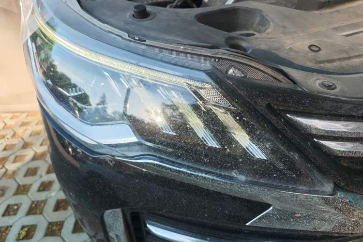 Used SAIC MAXUS G50 2023 PLUS 1.5T Happiness-Recommended Automatic Escort Edition Right Front Headlight