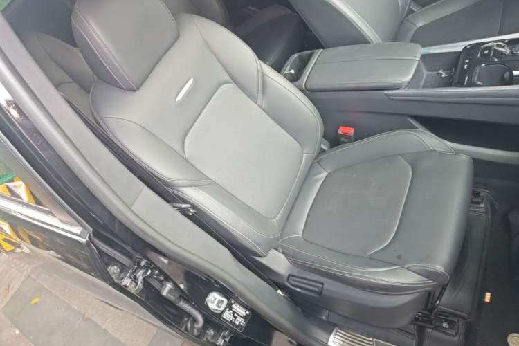 Used SAIC MAXUS G50 2023 PLUS 1.5T Happiness-Recommended Automatic Start Edition Right Front Seat
