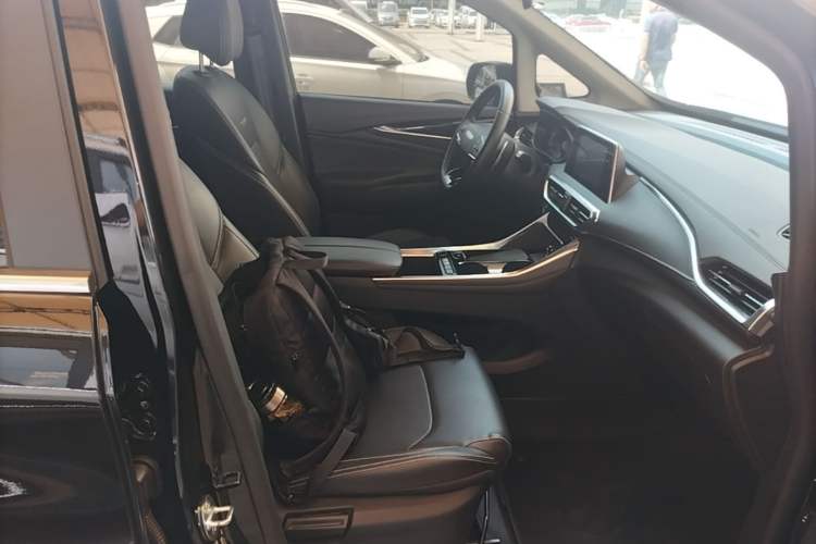 Used SAIC MAXUS G50 2023 PLUS 1.5T Happiness-Recommended Automatic Start Edition Right Front Seat
