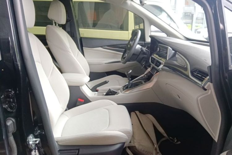Used SAIC MAXUS G50 2023 1.5T Manual Comfort B Trim Right Front Seat