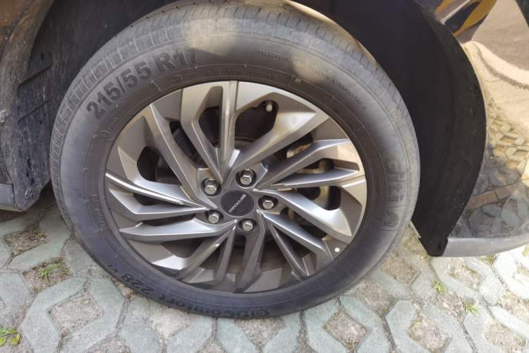 Used SAIC MAXUS G50 2023 PLUS 1.5T Automatic Cruise Version Right Front Wheel Hub