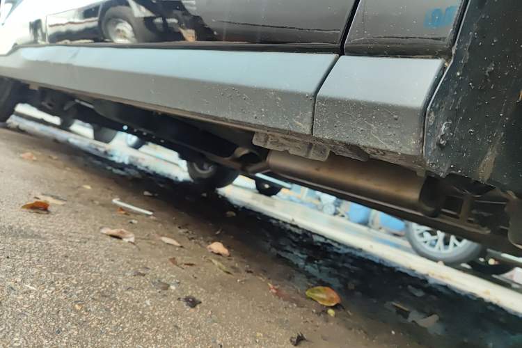 Used SAIC MAXUS G50 2023 PLUS 1.5T Happiness-Recommended Automatic Start Edition Right Side Sill