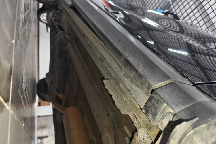 Used SAIC MAXUS G50 2023 1.5T Manual Comfort A Right Side Sill