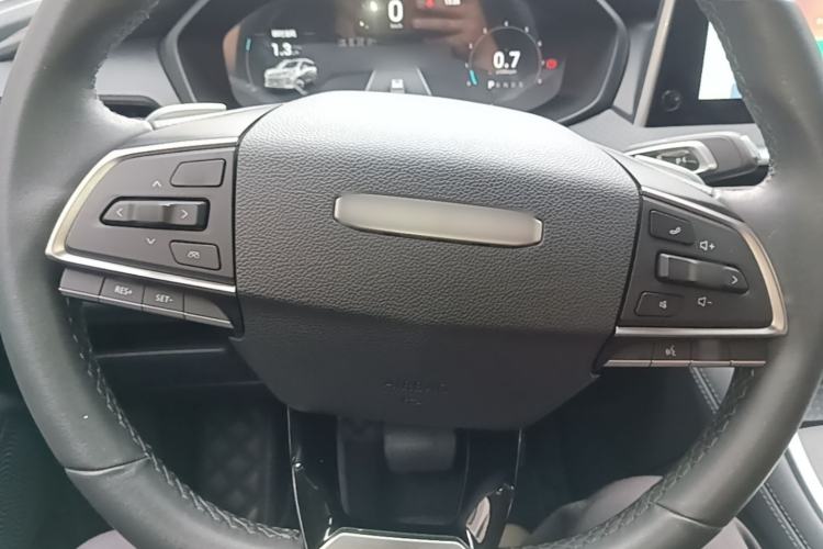 Used SAIC MAXUS G50 2023 PLUS 1.5T Happiness-Recommended Automatic Escort Edition Steering Wheel