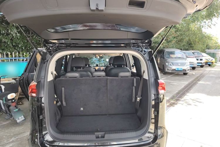 Used SAIC MAXUS G50 2023 1.5T Manual Comfort B Trim Trunk