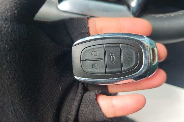 Used SAIC MAXUS G50 2023 PLUS 1.5T Happiness-Recommended Automatic Start Edition Vehicle Key