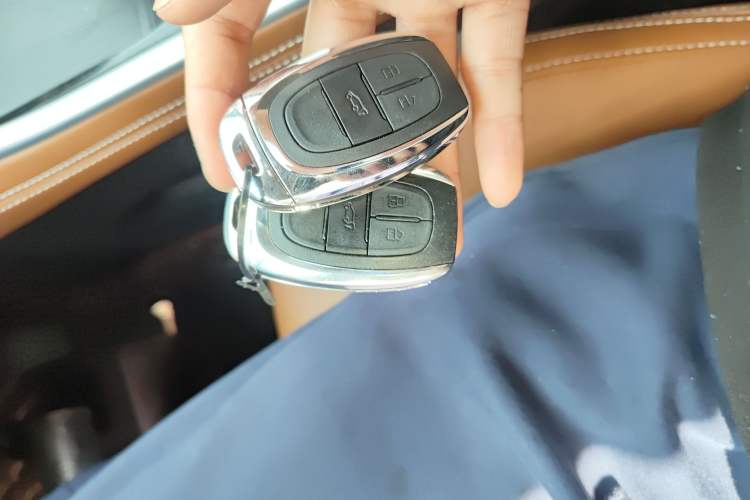 Used SAIC MAXUS G50 2023 PLUS 1.5T Happiness-Recommended Automatic Start Edition Vehicle Key