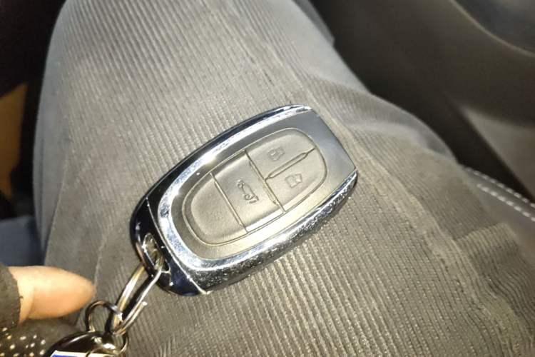 Used SAIC MAXUS G50 2023 1.5T Manual Comfort B Trim Vehicle Key