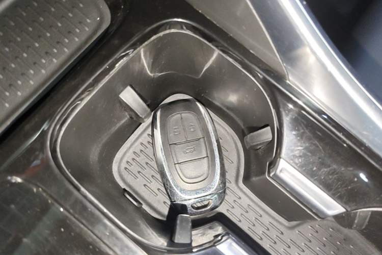 Used SAIC MAXUS G50 2023 PLUS 1.5T Happiness-Recommended Automatic Escort Edition Vehicle Key