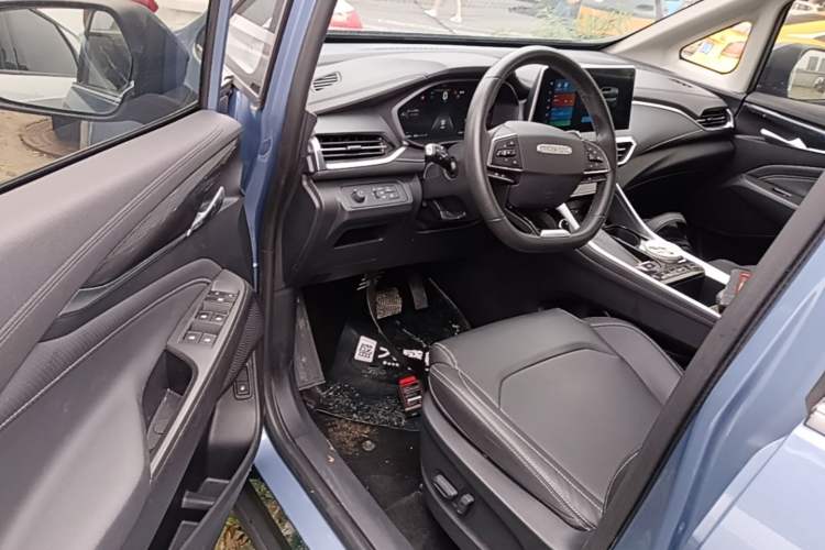 Used SAIC MAXUS G50 2023 PLUS 1.5T Automatic Cruise Version Driver Seat
