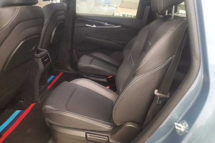 Used SAIC MAXUS G50 2023 PLUS 1.5T Happiness-Recommended Automatic Escort Edition Interior 4