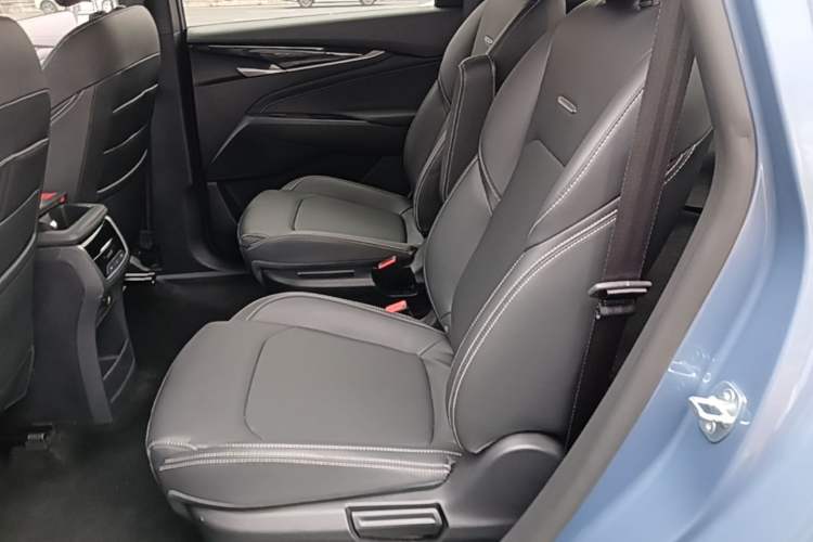 Used SAIC MAXUS G50 2023 PLUS 1.5T Automatic Cruise Version Left Rear Seat