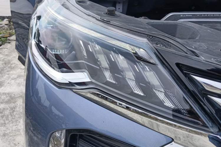 Used SAIC MAXUS G50 2023 PLUS 1.5T Automatic Cruise Version Right Front Headlight