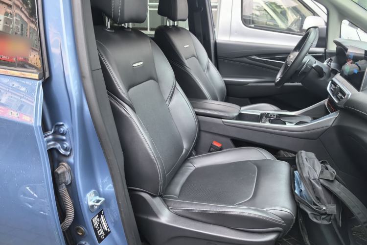 Used SAIC MAXUS G50 2023 PLUS 1.5T Happiness-Recommended Automatic Escort Edition Right Front Seat