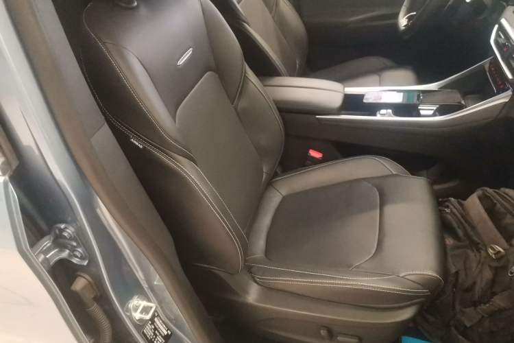 Used SAIC MAXUS G50 2023 PLUS 1.5T Happiness-Recommended Automatic Escort Edition Right Front Seat