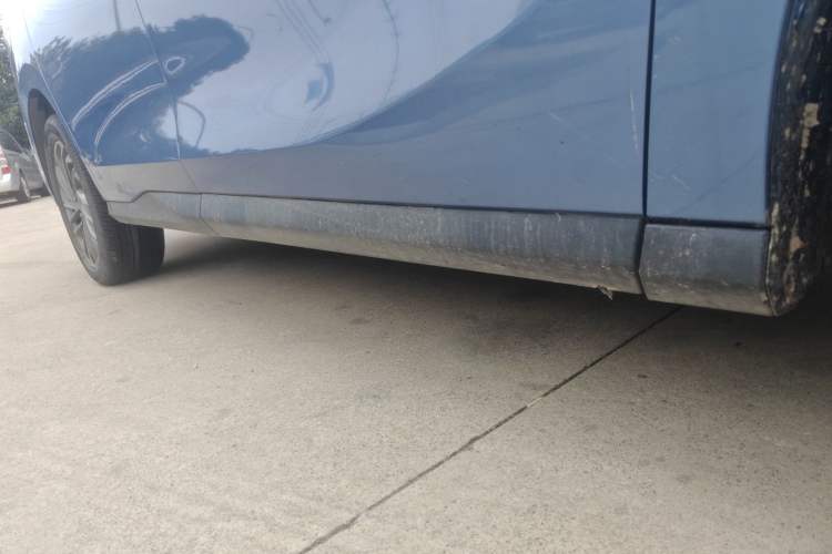 Used SAIC MAXUS G50 2023 PLUS 1.5T Happiness-Recommended Automatic Cruise Version Right Side Sill