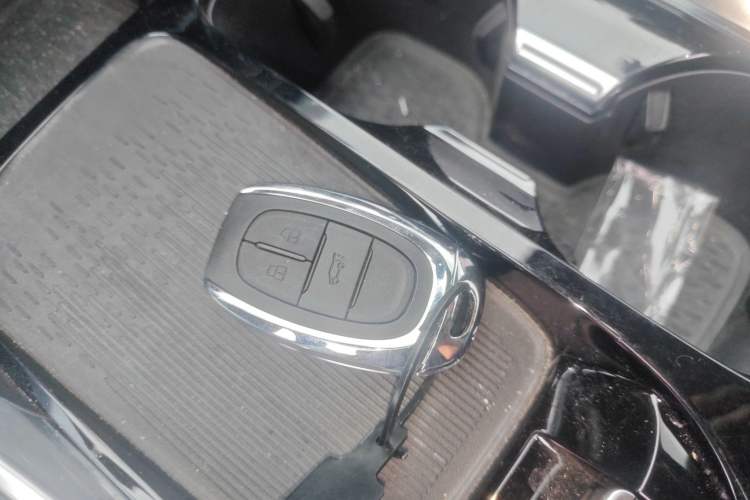 Used SAIC MAXUS G50 2023 PLUS 1.5T Happiness-Recommended Automatic Cruise Version Vehicle Key