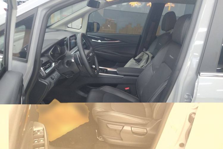 Used SAIC MAXUS G50 2023 PLUS 1.5T Automatic Custom Entry-Level Model Left Front Seat