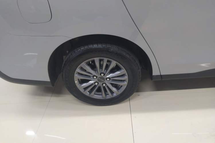 Used SAIC MAXUS G50 2023 PLUS 1.5T Automatic Custom Entry-Level Model Right Rear Wheel Hub