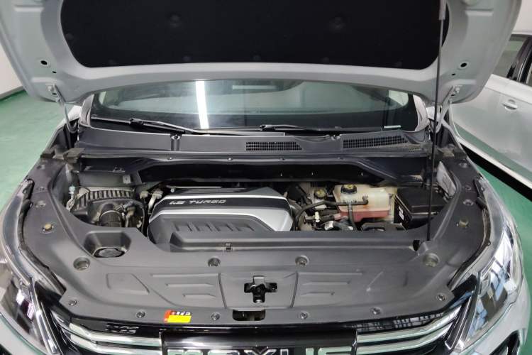 Used SAIC MAXUS G50 2023 PLUS 1.5T Happiness-Recommended Automatic Start Edition Engine Bay