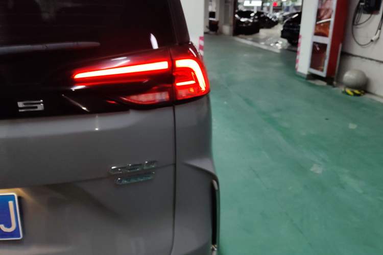 Used SAIC MAXUS G50 2023 PLUS 1.5T Happiness-Recommended Automatic Start Edition Exterior 3