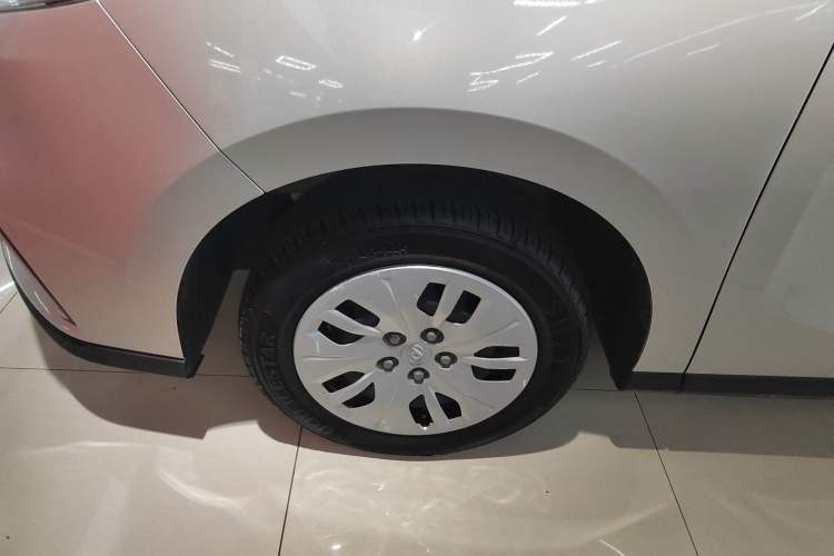 Used SAIC MAXUS G50 2023 1.5T Manual Comfort A Exterior 4
