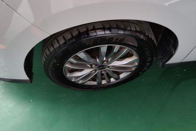 Used SAIC MAXUS G50 2023 PLUS 1.5T Happiness-Recommended Automatic Start Edition Exterior 4