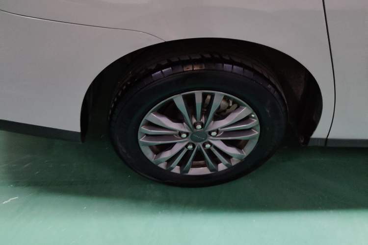 Used SAIC MAXUS G50 2023 PLUS 1.5T Happiness-Recommended Automatic Start Edition Exterior 5