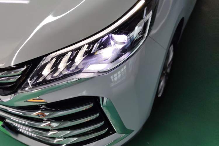 Used SAIC MAXUS G50 2023 PLUS 1.5T Happiness-Recommended Automatic Start Edition Left Front Headlight