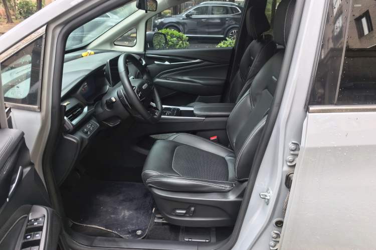 Used SAIC MAXUS G50 2023 PLUS 1.5T Automatic Custom Entry-Level Model Left Front Seat