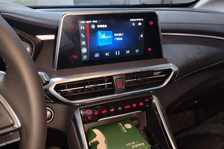 Used SAIC MAXUS G50 2023 PLUS 1.5T Happiness-Recommended Automatic Start Edition Audio And AC Panel