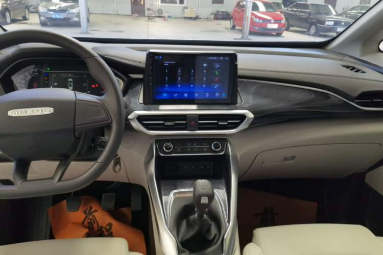 Used SAIC MAXUS G50 2023 1.5T Manual Comfort A Audio And AC Panel