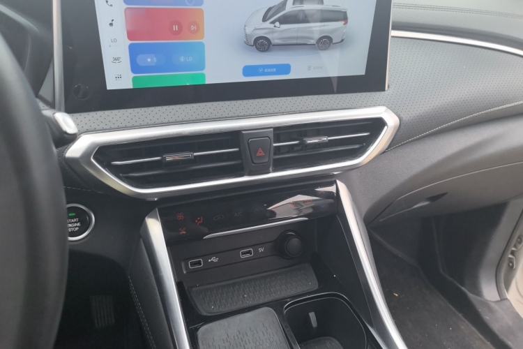 Used SAIC MAXUS G50 2023 PLUS 1.5T Happiness-Recommended Automatic Cruise Version Audio And AC Panel