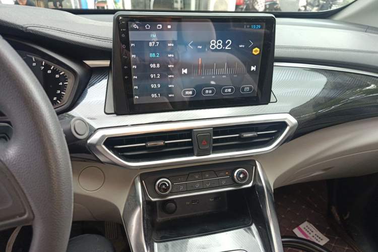 Used SAIC MAXUS G50 2023 1.5T Manual Comfort A Audio And AC Panel
