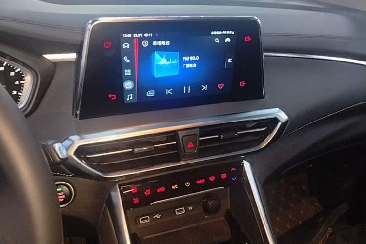 Used SAIC MAXUS G50 2023 PLUS 1.5T Happiness-Recommended Automatic Start Edition Audio And AC Panel