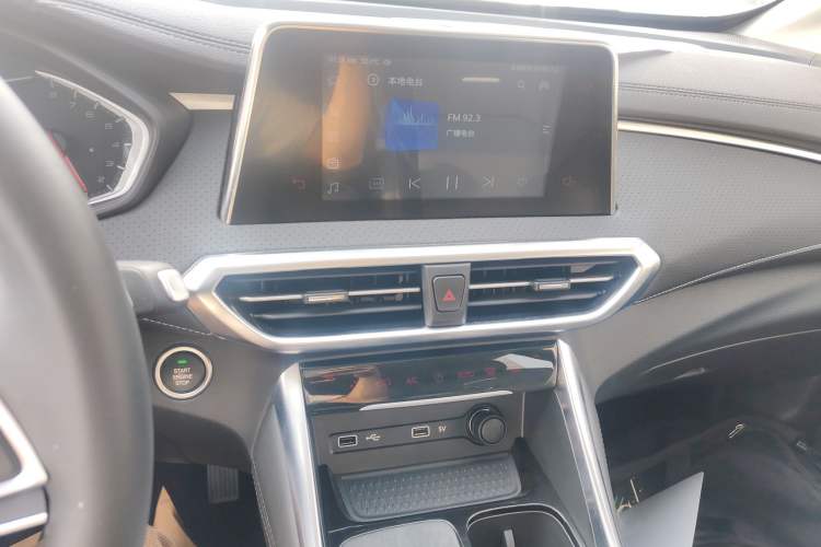 Used SAIC MAXUS G50 2023 PLUS 1.5T Happiness-Recommended Automatic Start Edition Audio And AC Panel