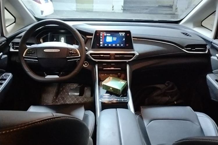 Used SAIC MAXUS G50 2023 PLUS 1.5T Happiness-Recommended Automatic Start Edition Center Console